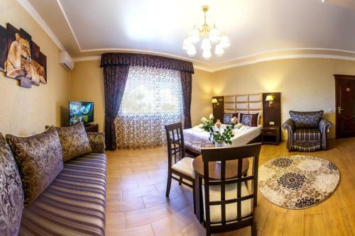 Hostal Guest House Akropol