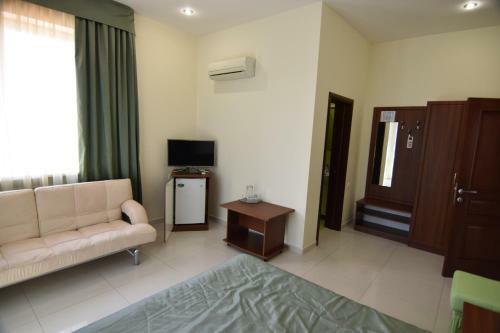 Hotel Manopolis Guest House
