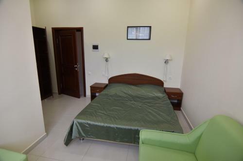 Hotel Manopolis Guest House