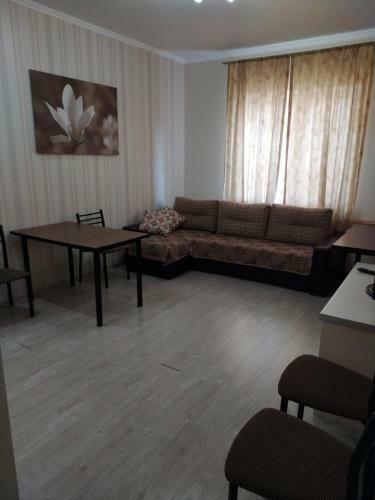 Apartment Pereulok Shkolnyy 2