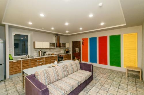 Hostel Svoi Ludi