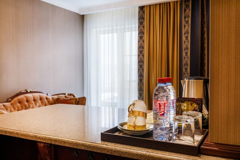 Hotel Dinastiya