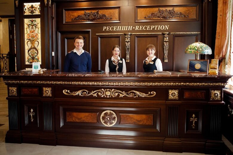 Hotel Dinastiya