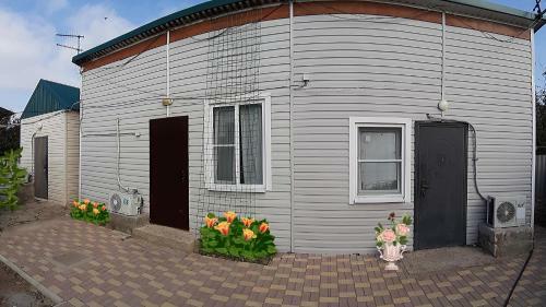 Hostal Meeting At The Guest House