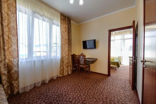 Hostal Zarya Guest House