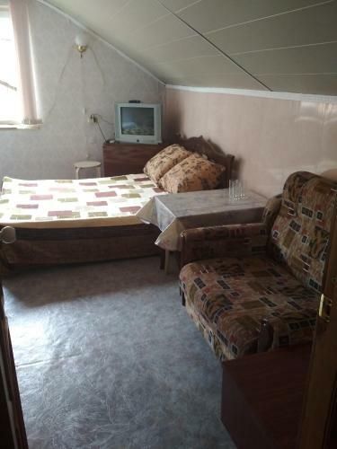 Hostal Guest House On Rybatskiy Poselok 7
