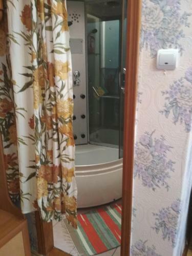 Hostal Guest House On Rybatskiy Poselok 7