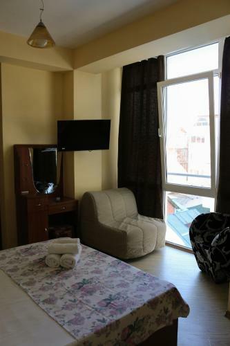 Laza Hall Hotel