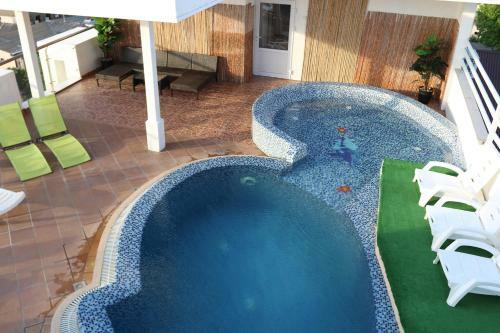 Laza Hall Hotel