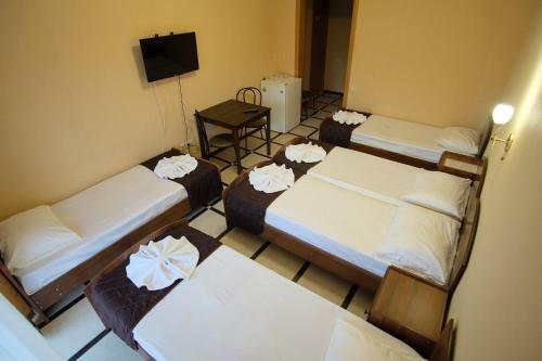 Hostal Ambassador Guest House