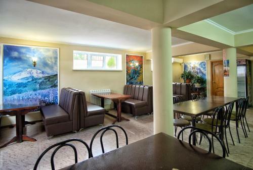 Hostal Ambassador Guest House
