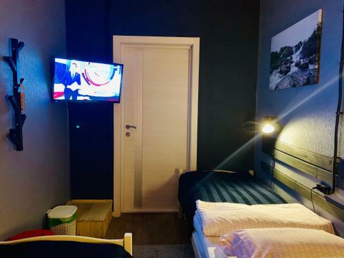 Good Night Rooms & Hostel