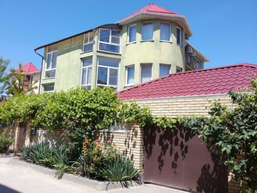 Hostal Guesthouse Lotos