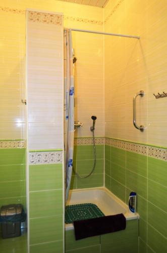 Apartamento Guest House On Malyshevskaya 109
