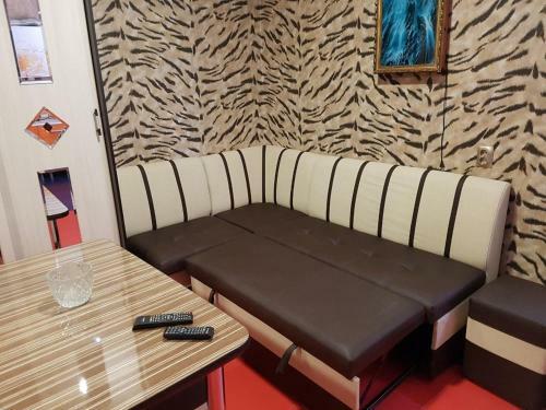 Hostal Guest House On Rubakho