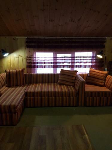 Hotel 2kh Etazhnyi Kottedzh U Moria