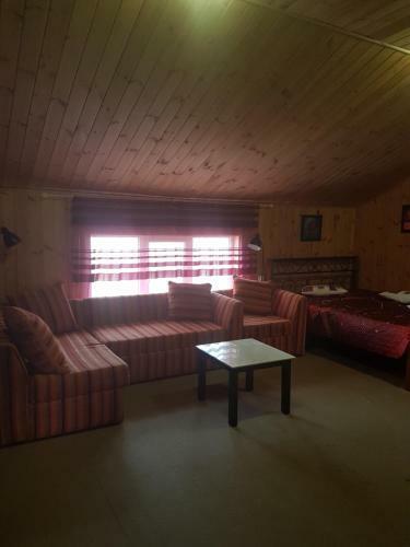Hotel 2kh Etazhnyi Kottedzh U Moria