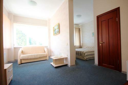 Hostal Solnechniy Guest House