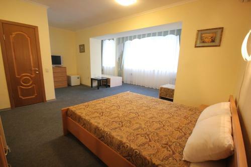 Hostal Solnechniy Guest House