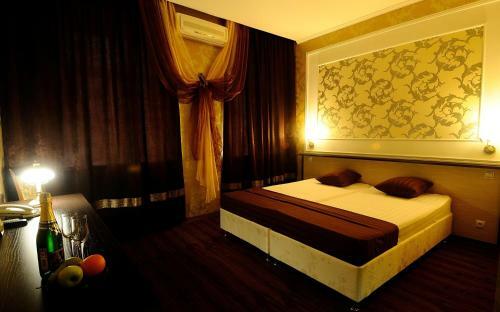 A-hotel