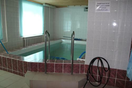 Hostal Raduga Guest House