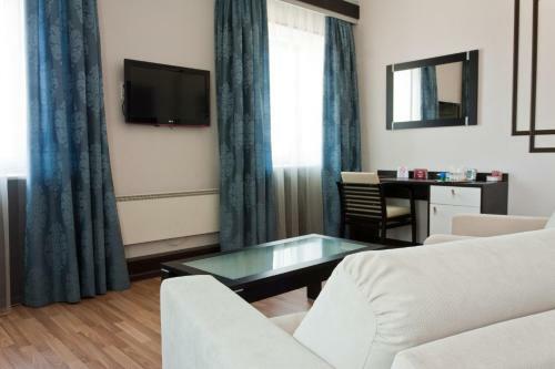 Prionezhsky Club Hotel