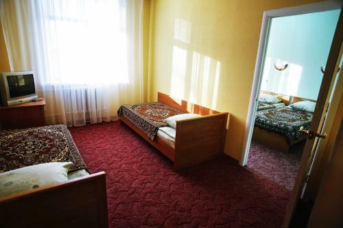 Hotel Oktyabrskaya