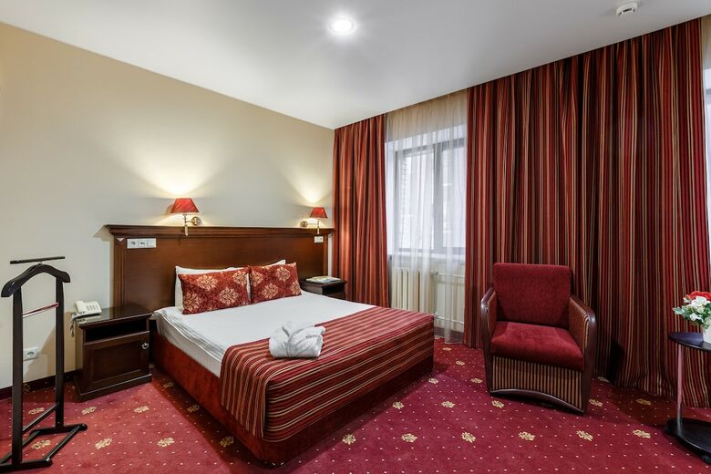 Club Hotel Corona