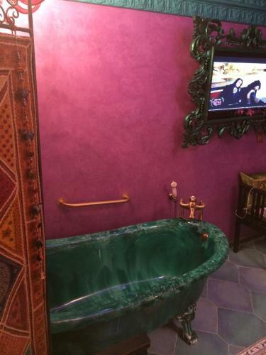 Disayn Hotel Shampan