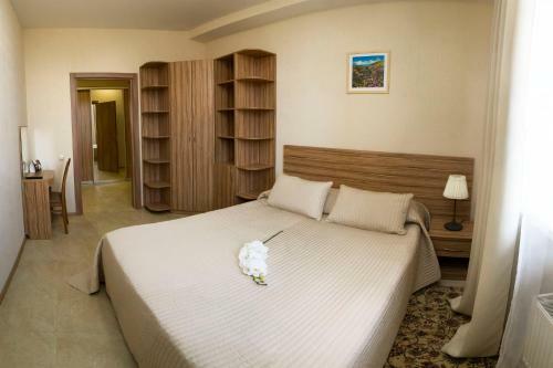 Hotel Complex Oktyabrskiy