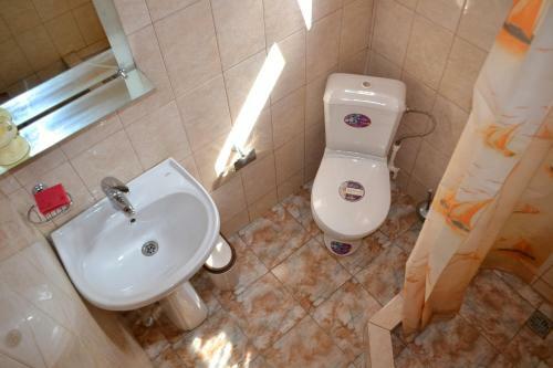 Hostal Cruise Guesthouse