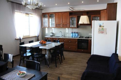 Hostal Guest House On Malinovaya 26