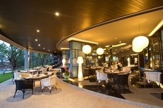 Hotel Le Coral Hideaway Beyond Phuket