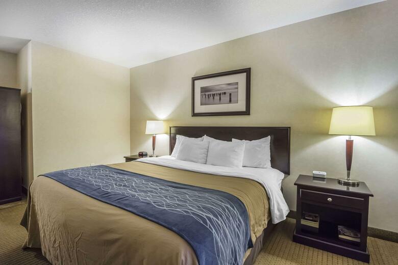 Hotel Comfort Inn & Suites