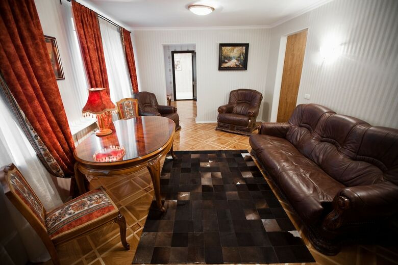 Zvezda Zhiguley Hotel