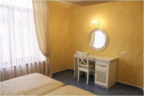 Hostal Assol Guest House