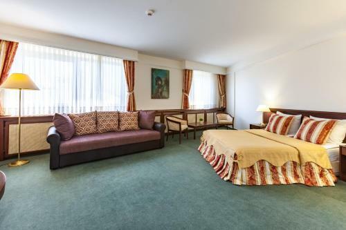 President Hotel Tyumen Center