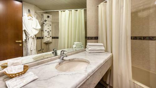 President Hotel Tyumen Center