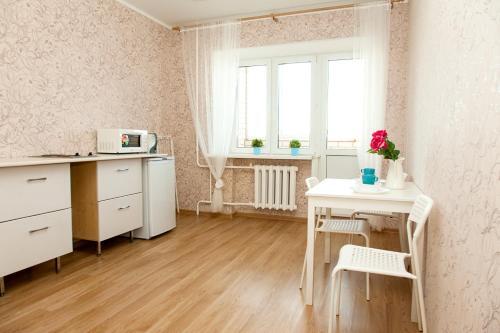 Happy Apartments On Semenova 31