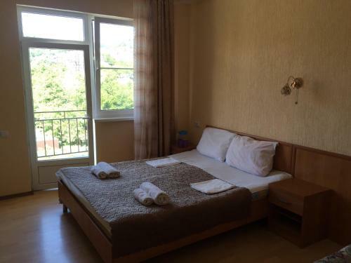 Cosy Hostel On Dekabristov 103b
