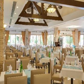Novia Lucida Beach Hotel