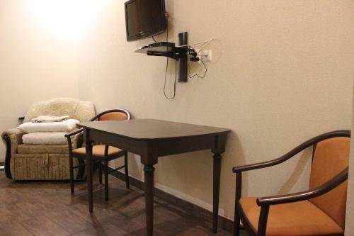 Cmm-317 Arin-berd Motel