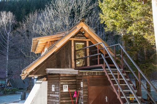 Albergue Cvet Gora - Camping, Glamping And Accomodations
