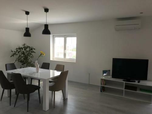 Apartment Jeri Delux