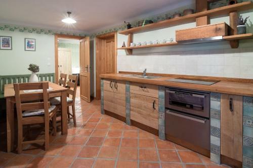 Hostal Homestead Farm Te?nak