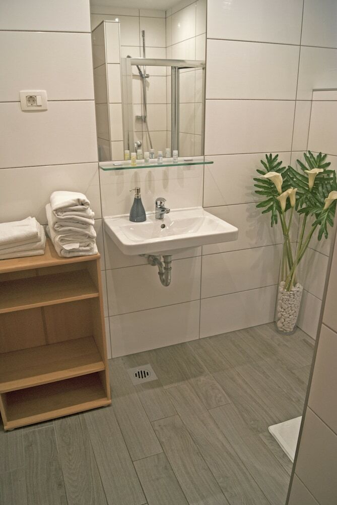 Bed & Breakfast Rooms & Apartments Kepic