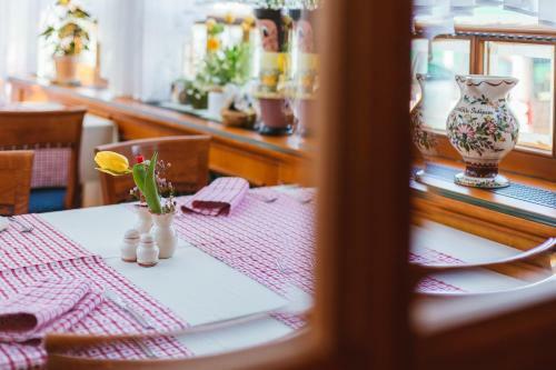 Hostal Guesthouse Tulipan