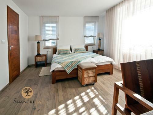 Bed & Breakfast Shangri La Rooms
