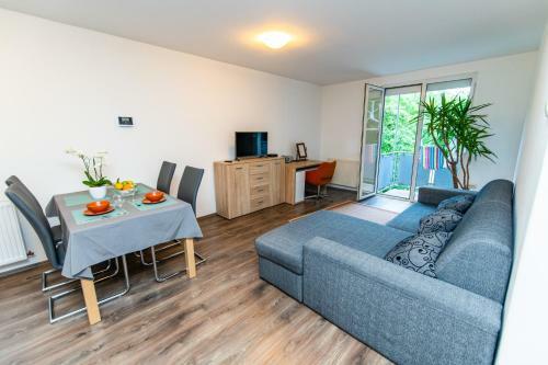 Relaxing Modern & Sunny Apartment In The Centre