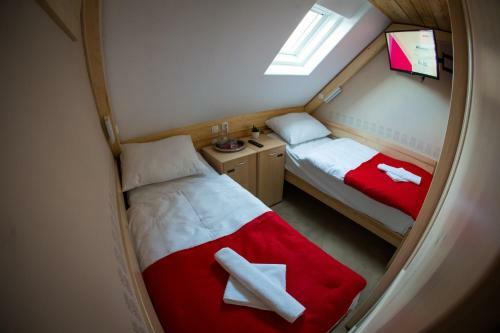 Bed & Breakfast De?ela Okusov